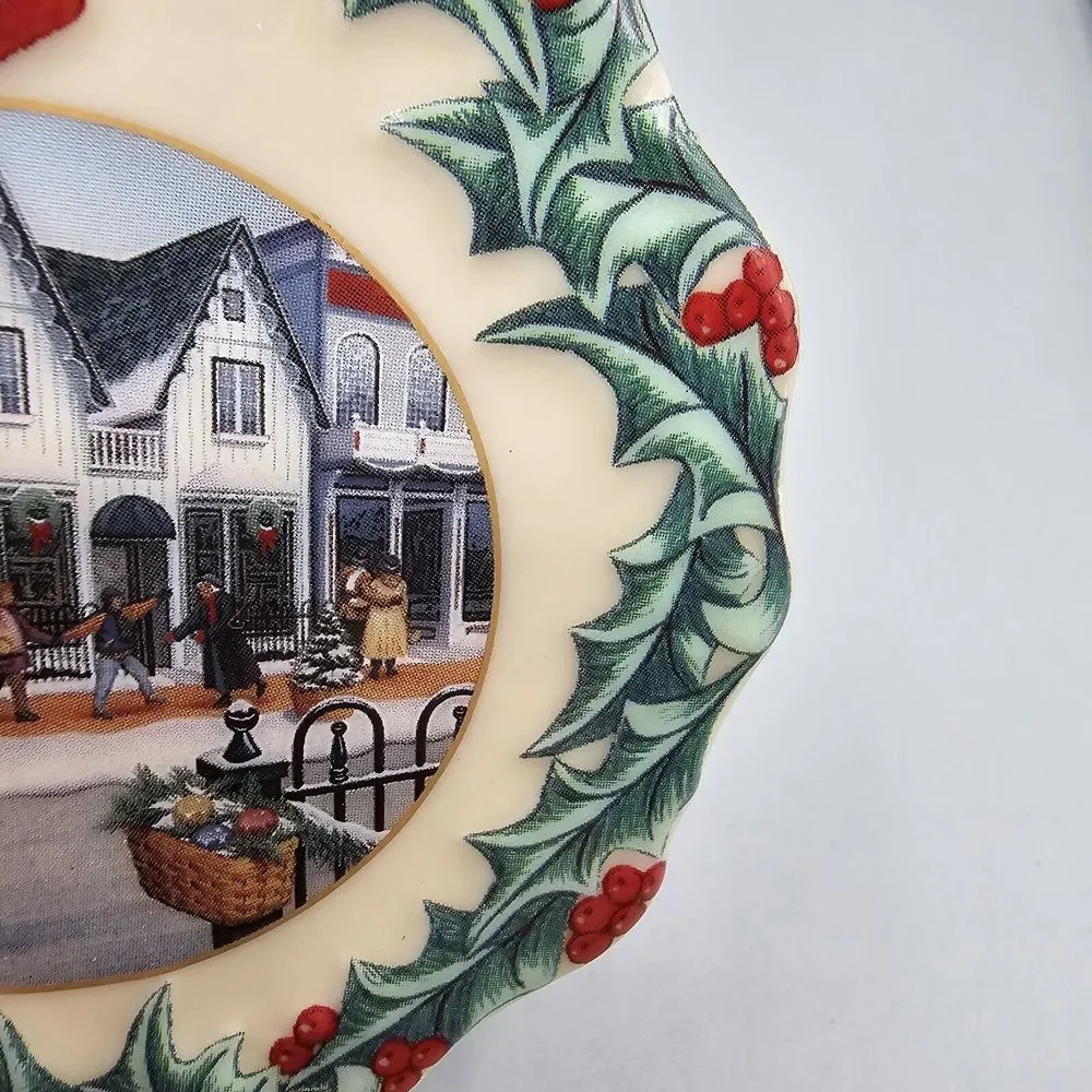 Longaberger Collectors Club Ornament 1998 Hometown Christmas Original Box